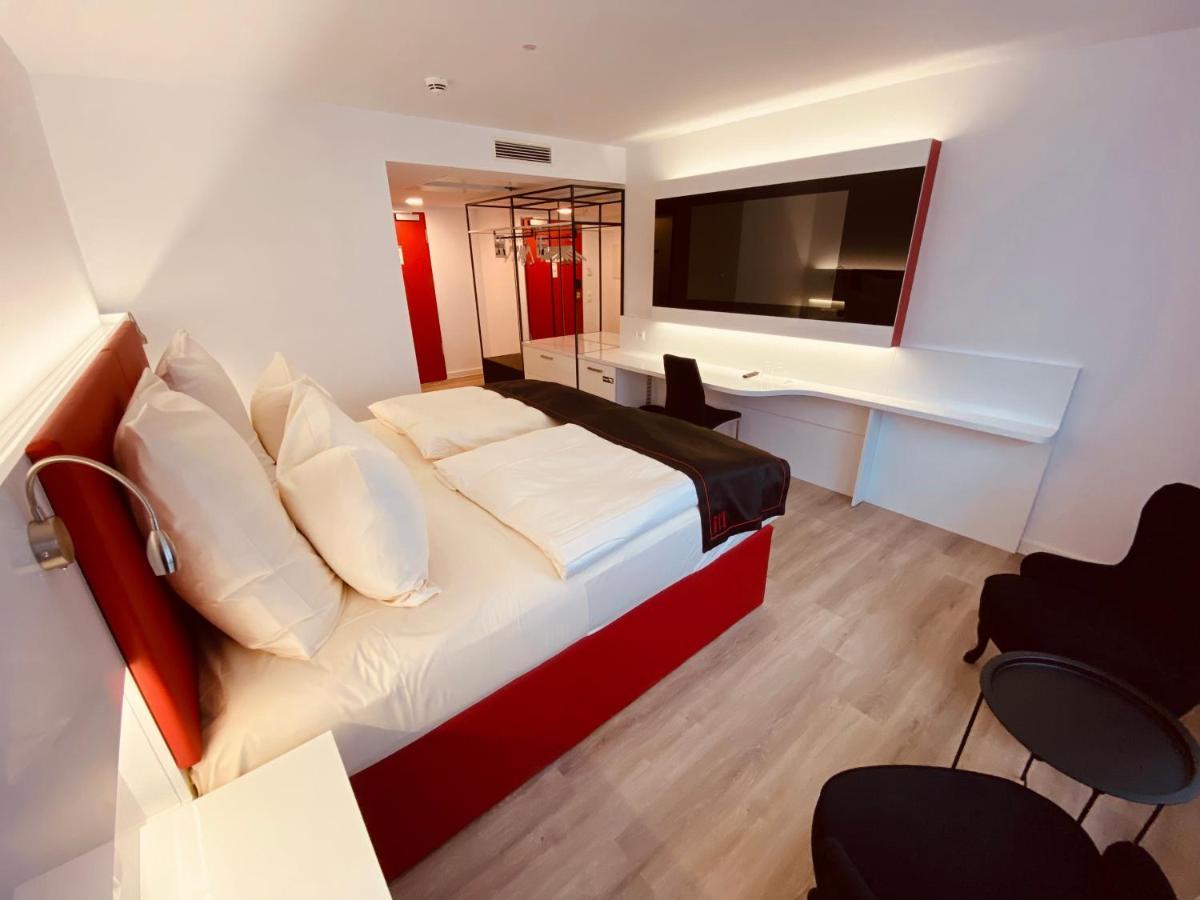 Dormero Hof Hotel 4*